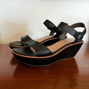 Camper Black Leather Platform Sandal, 9. “Damas”